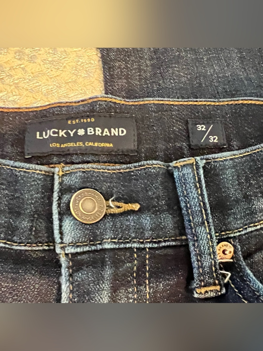 Lucky Brand Men's Straight Jeans - Picture 5 of 5